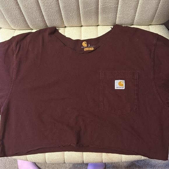 Cut/cropped Carrhartt maroon crop top baby tee - Picture 4 of 4